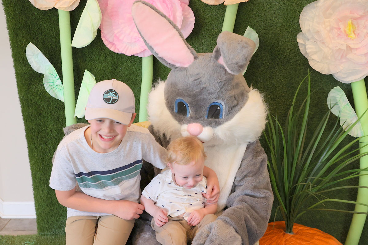 Yellow Creek Baptist Church Shares Love and Joy with Huge Easter Egg Hunt. (Mark Haynes, Clarksville Living Magazine) Yellow Creek Baptist Church Shares Love and Joy with Huge Easter Egg Hunt. (Mark Haynes, Clarksville Living Magazine)