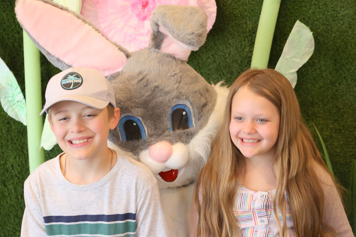 Yellow Creek Baptist Church Shares Love and Joy with Huge Easter Egg Hunt. (Mark Haynes, Clarksville Living Magazine) Yellow Creek Baptist Church Shares Love and Joy with Huge Easter Egg Hunt. (Mark Haynes, Clarksville Living Magazine)