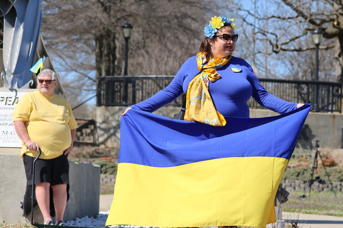 Clarksville Indivisible hosts Rally for Ukraine at Patriots Park Clarksville Indivisible hosts Rally for Ukraine at Patriots Park