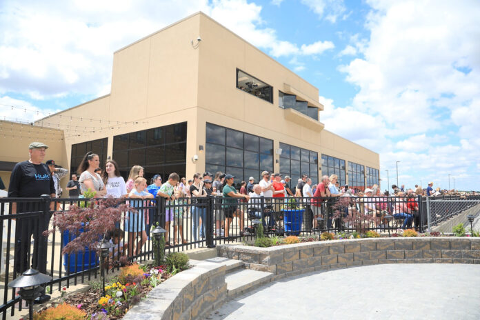 A Mother’s Day celebration at Oak Grove Racing, Gaming & Hotel featured horse racing and Corgi races. (Tony Centonze, Clarksville Living Magazine)