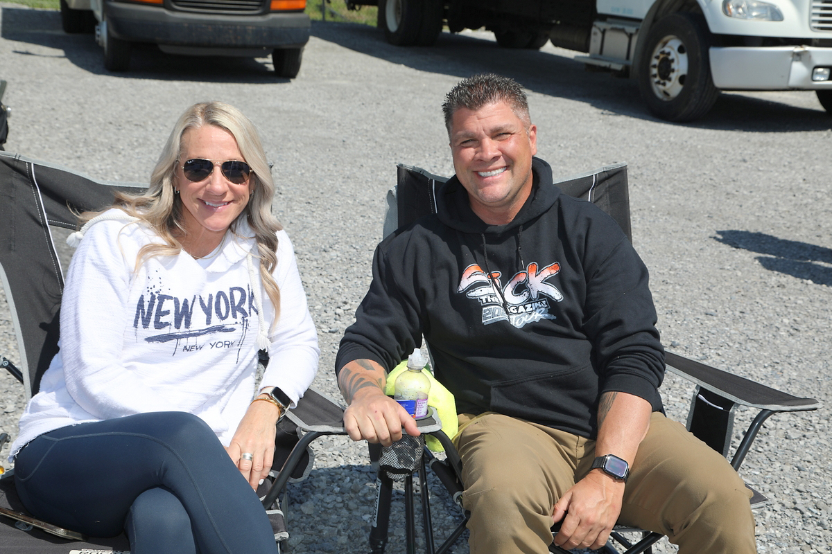 Folks having fun and helping out at a recent Clarksville Cruisers Car Show that benefited YaiPak. (Clarksville Living Magazine, Tony Centonze) Folks having fun and helping out at a recent Clarksville Cruisers Car Show that benefited YaiPak. (Clarksville Living Magazine, Tony Centonze)