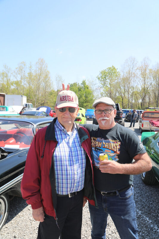 Folks having fun and helping out at a recent Clarksville Cruisers Car Show that benefited YaiPak. (Clarksville Living Magazine, Tony Centonze) Folks having fun and helping out at a recent Clarksville Cruisers Car Show that benefited YaiPak. (Clarksville Living Magazine, Tony Centonze)