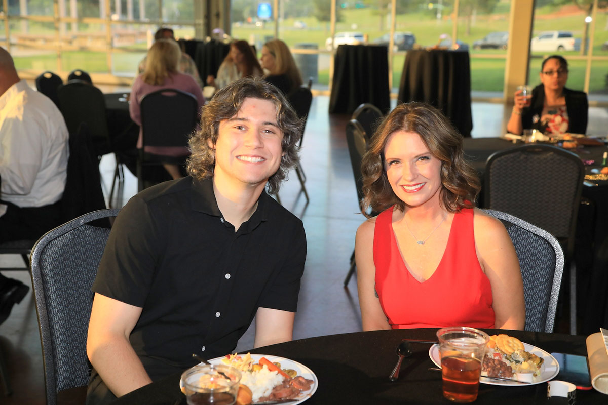 Clarksville Area Chamber of Commerce hosts 120th Annual Dinner & Gala Clarksville Area Chamber of Commerce hosts 120th Annual Dinner & Gala