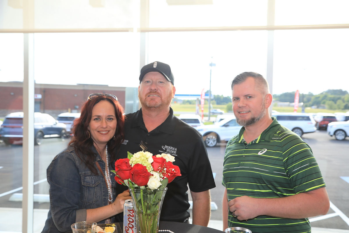 Jennifer and Glenn Bass, Steven Ricer Jennifer and Glenn Bass, Steven Ricer
