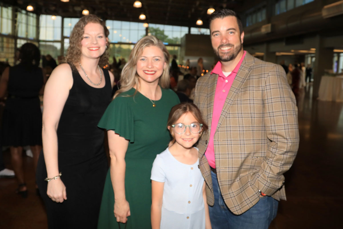 Mandy Dixon, Regina Maloney, Elyza and Eric Yow Mandy Dixon, Regina Maloney, Elyza and Eric Yow