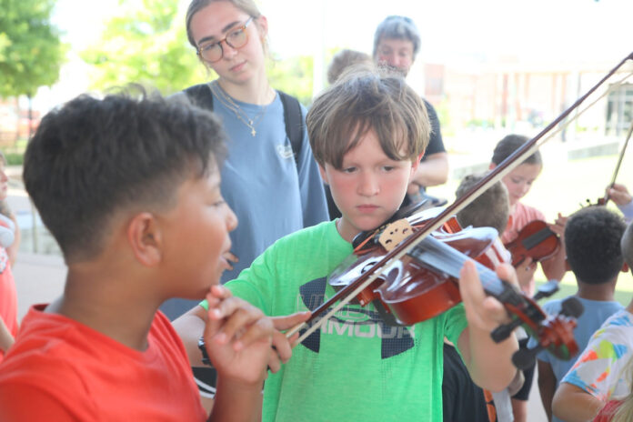 Country Music Hall of Fame presents Musical Instrument Petting Zoo at Downtown Commons
