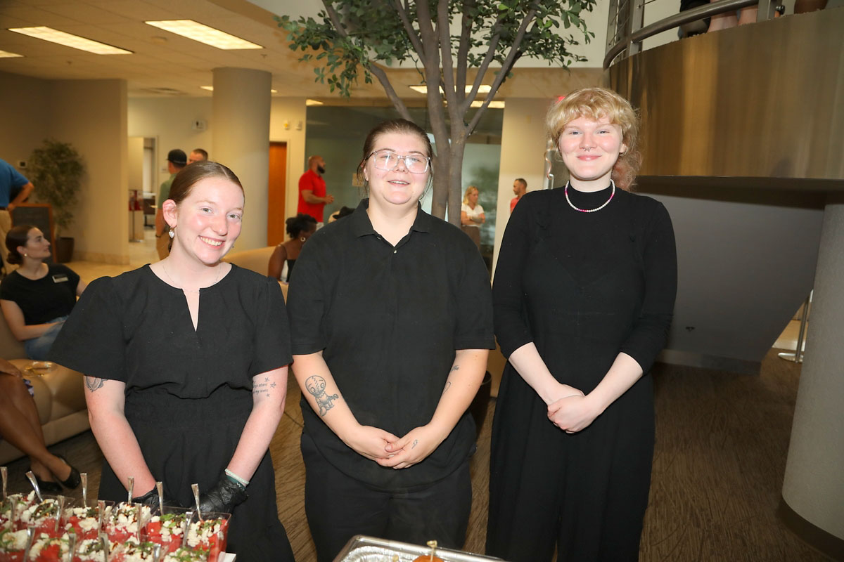 Lauren Brown, Shelbye Nicoletta and Lexi Horner Lauren Brown, Shelbye Nicoletta and Lexi Horner