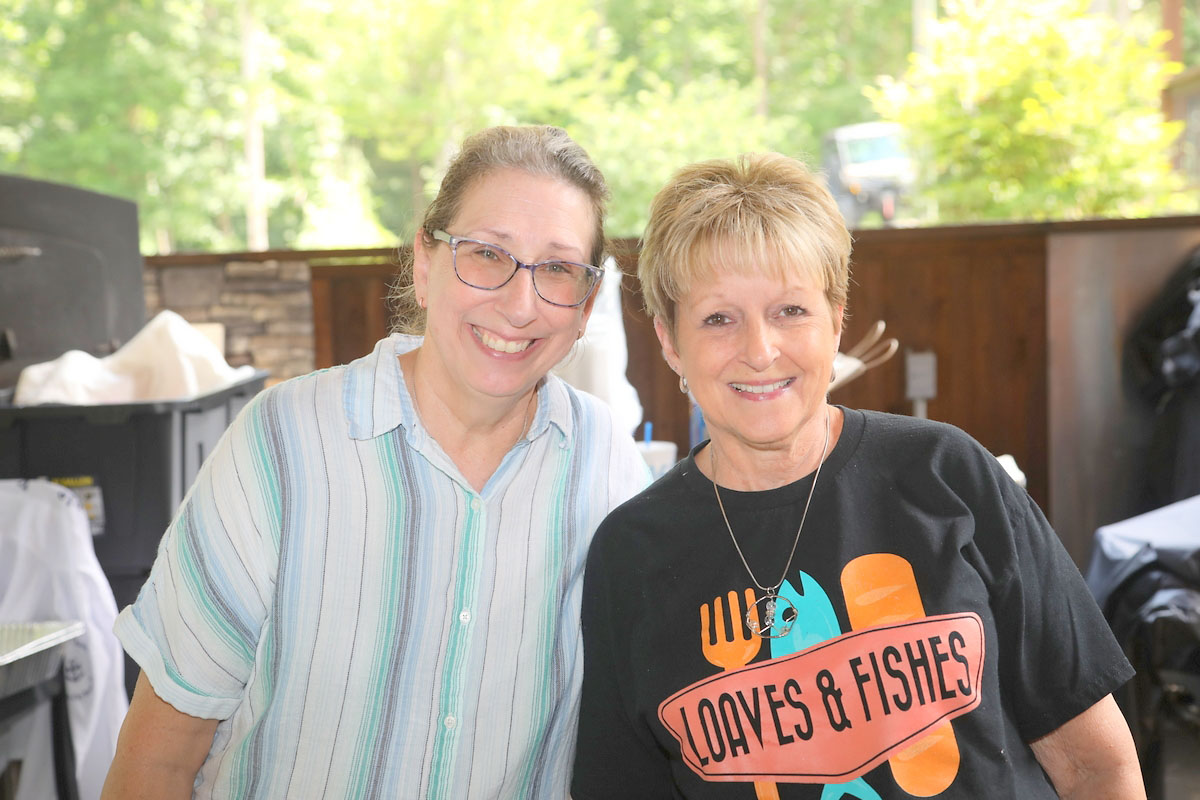 Maureen Hiemstra and Donna Richardson Maureen Hiemstra and Donna Richardson