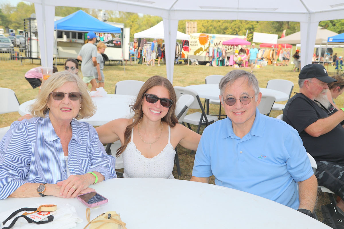 Gail Russum, Rachyl Yarbrough and Gary Russum Gail Russum, Rachyl Yarbrough and Gary Russum
