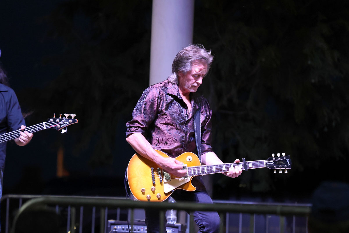 John Cougar tribute band Mellencougar at Downtown Commons John Cougar tribute band Mellencougar at Downtown Commons