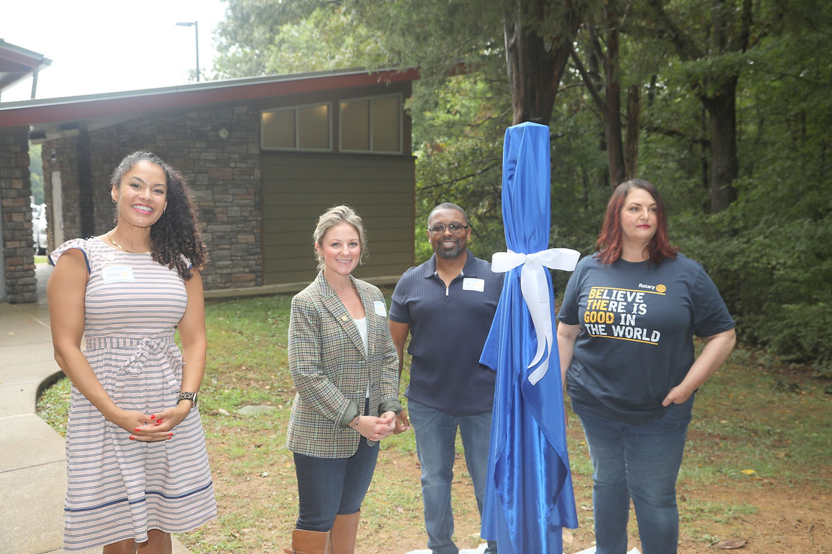 Renee Bruens, Adrienne Fry, Dwight Thomas and Melanie Thompson Renee Bruens, Adrienne Fry, Dwight Thomas and Melanie Thompson