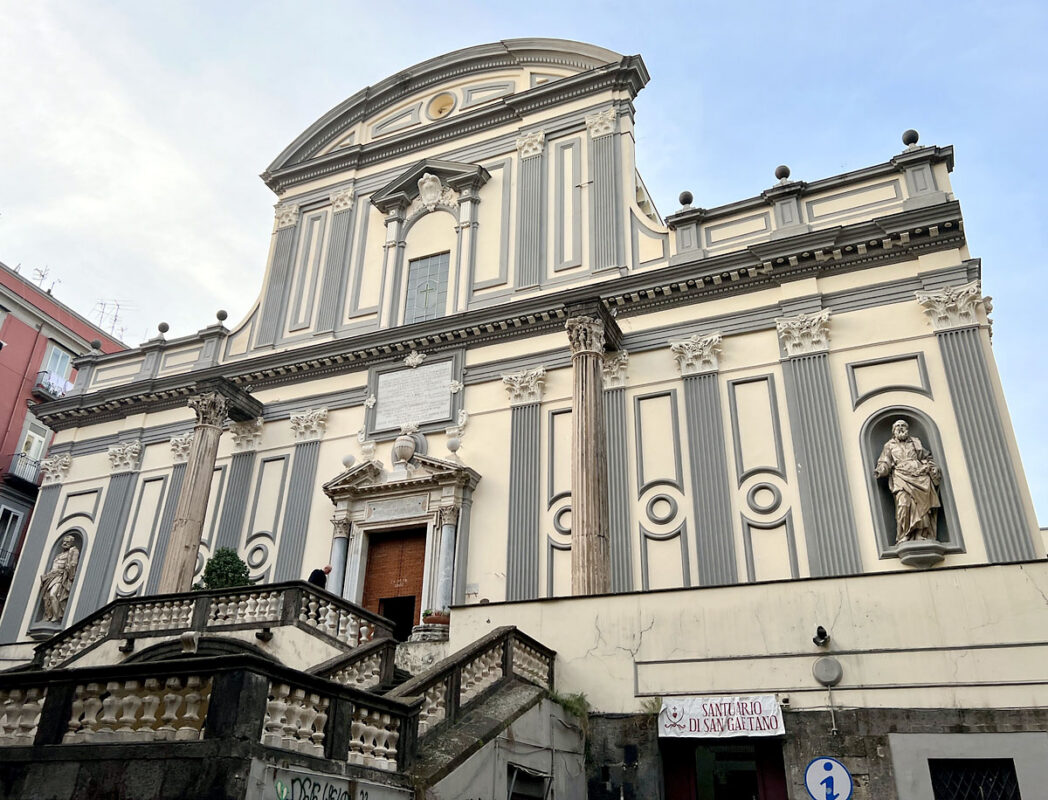 San Lorenze Maggiore, Naples