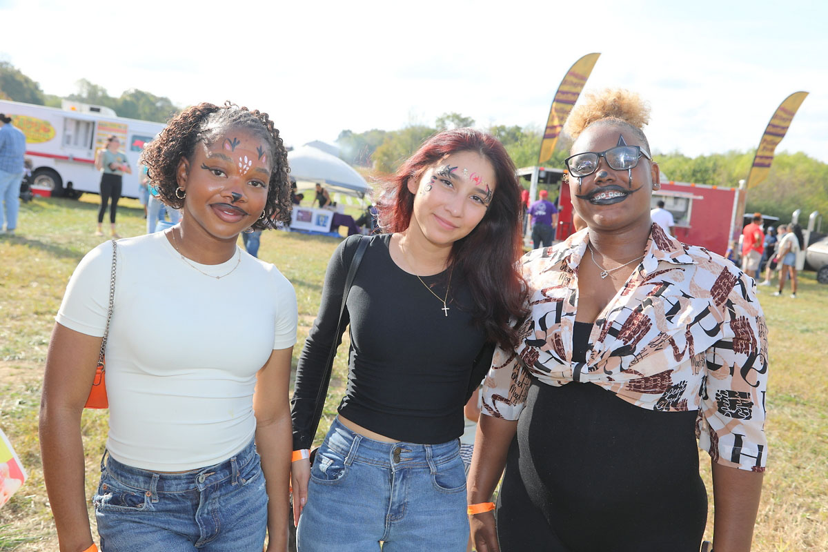 Asmine Petit, Rosalia Sanchez and Jada Thomas Asmine Petit, Rosalia Sanchez and Jada Thomas