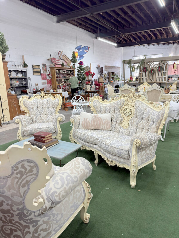 Wonderfilled Boutique - A thrift and consignment store now open on College Street Wonderfilled Boutique - A thrift and consignment store now open on College Street