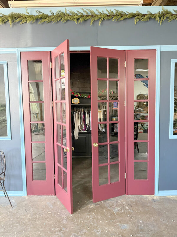 Wonderfilled Boutique - A thrift and consignment store now open on College Street Wonderfilled Boutique - A thrift and consignment store now open on College Street