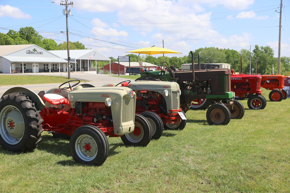 Montgomery County Antique Tractor and Engine Club hosted the annual Linda Crisafulli Memorial Antique Tractor and Engine Show. (Mark Haynes, Clarksville Online) Montgomery County Antique Tractor and Engine Club hosted the annual Linda Crisafulli Memorial Antique Tractor and Engine Show. (Mark Haynes, Clarksville Online)