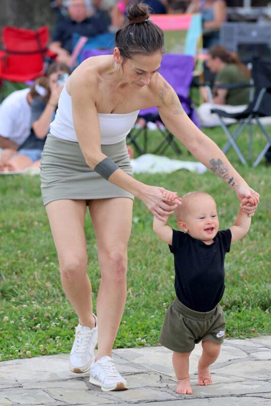 Beachaven Winery celebrates 40th anniversary of Jazz on the Lawn. (Tony Centonze, Clarksville Living Magazine)